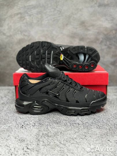 Кроссовки nike air max th plus