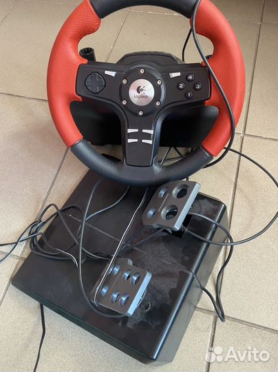 Руль logitech игровой с педалями