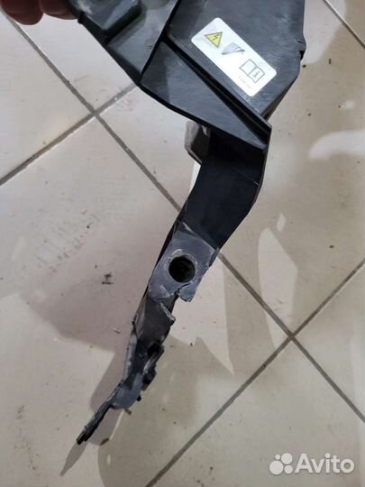 Крепление крыла х5 е70 х6 е71