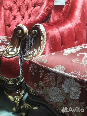 Диван + два кресла. Дубовый каркас. Новое