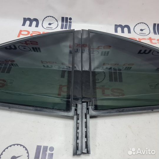 Форточка двери задняя левая Mercedes E-Class W213