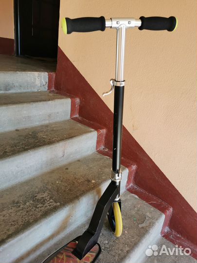 Складной городской самокат Ехрlorе 200