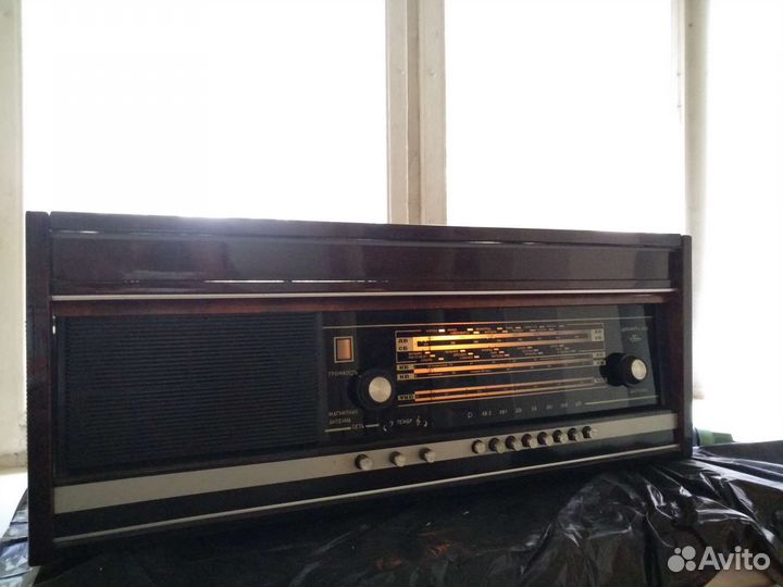 Ламповая радиола Урал-112 (СССР)