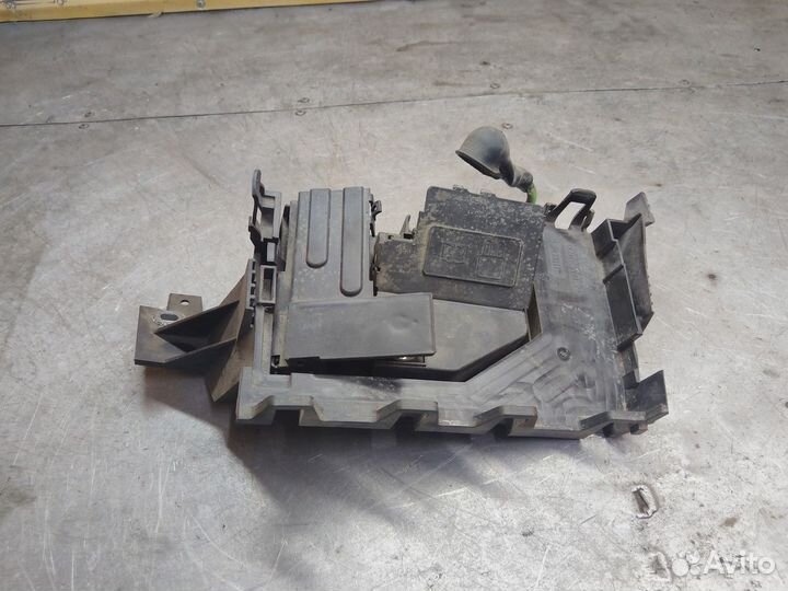 Блок предохранителей Ford Fusion (North America) I