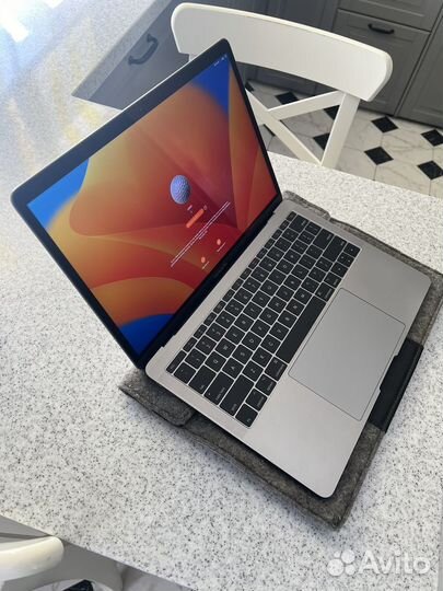 MacBook Pro 13 (2017), 128 гб, Core i5, 2.3 ггц, R