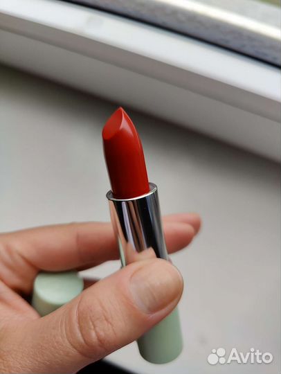 Помада красная Clinique новая