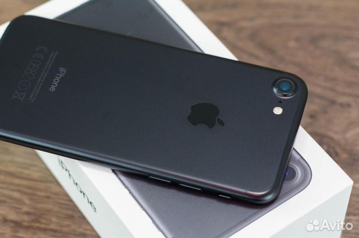 iPhone 7, 256 ГБ