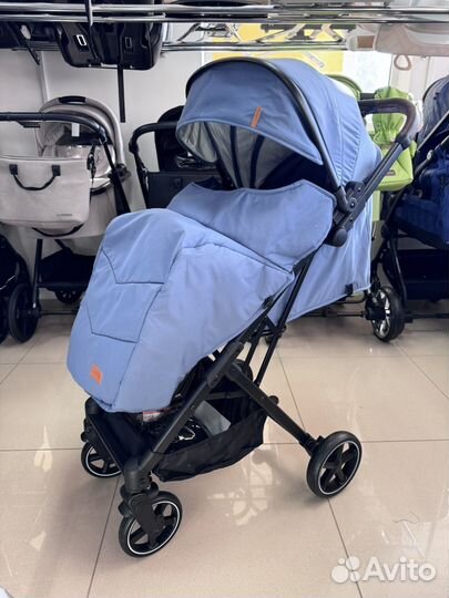 Коляска прогулочная