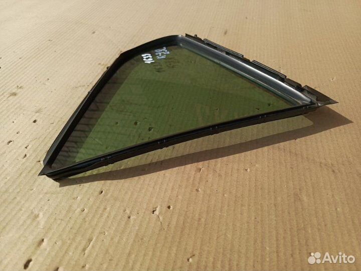 Toyota Camry 70 форточка задней левой двери