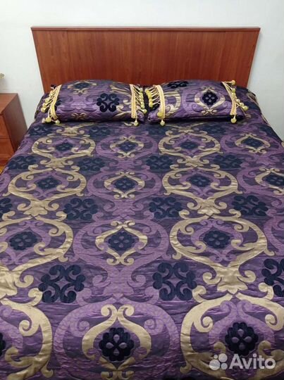 Покрывало 250х250,две наволочки.парча/жаккарад/бар