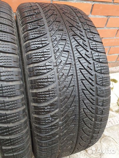 Goodyear UltraGrip 8 Performance 225/40 R18