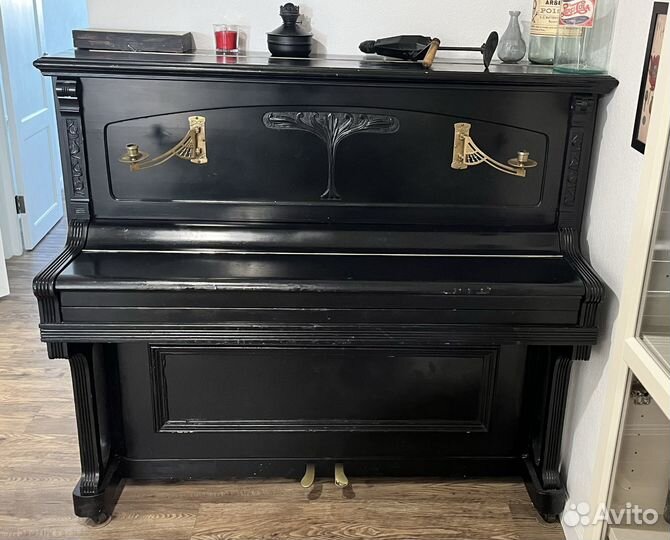 Антикварное пианино F. Muhlbach