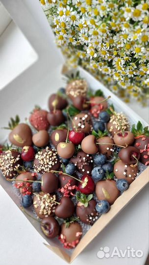 Подарочный набор клубники в шоколаде