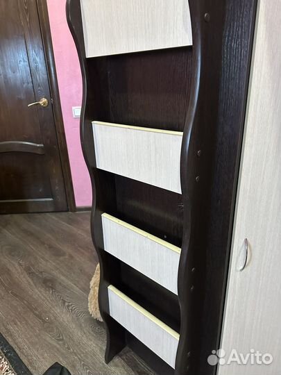 Детская кровать чердак со столом и шкафом