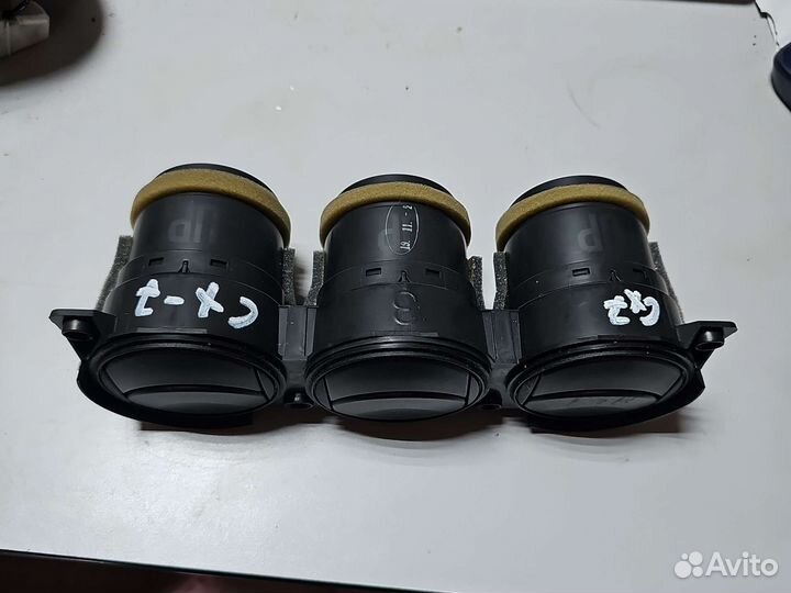 Дефлектор воздуховод печки средний Mazda CX-7