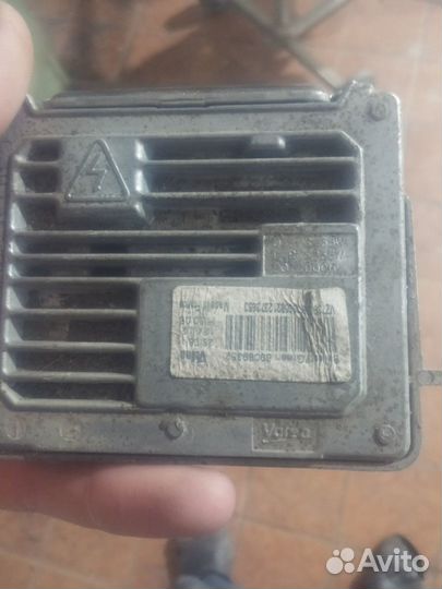 Блок ксенона volvo s 60