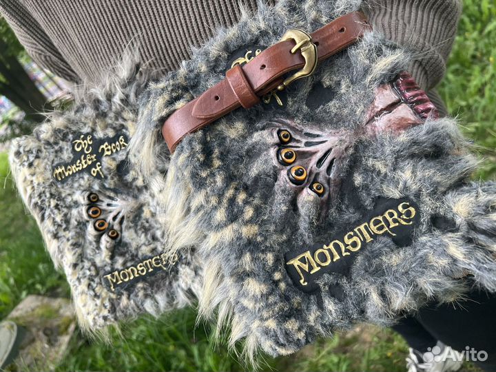 Чудовищная книга о чудовищах (пятнистая)