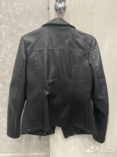 Куртка кожаная женская