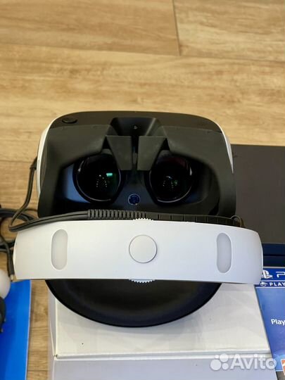 Шлем Sony PS4 VR + камера + два Move (контролеры)