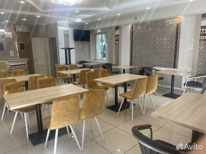 Бармен официант