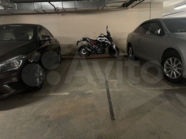 Машиноместо, 16 м²