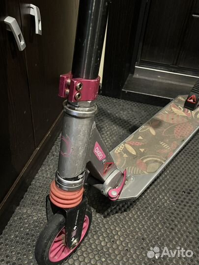 Самокат для девочки 6 лет