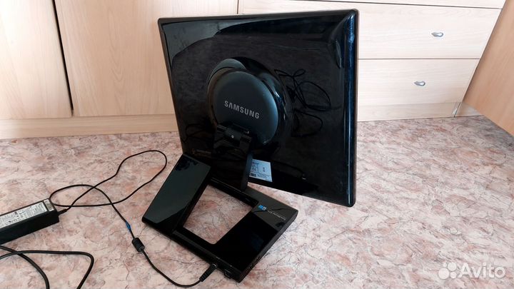 Монитор Samsung syncmaster 971p