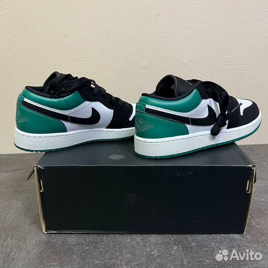 Jordan 1 Low White Black Mystic Green