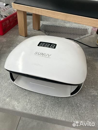 Лампа для ногтей