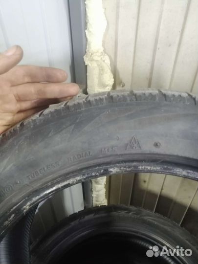 Bridgestone Blizzak VRX2 7/50 R17