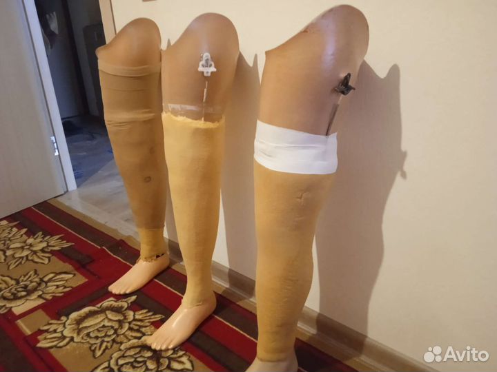 Протез левой ноги