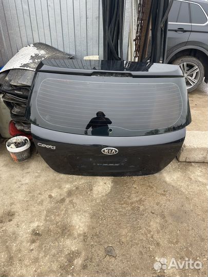 Крышка багажника kia ceed 1