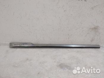 Накладка двери передней левой