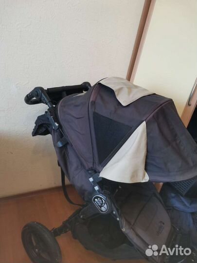Прогулочная коляска baby jogger