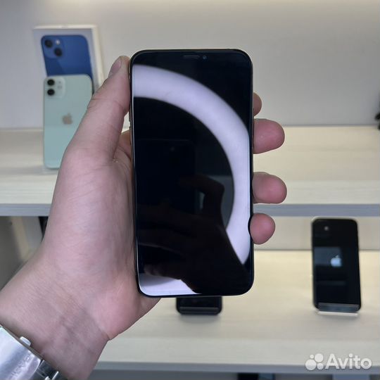 iPhone Xs, 64 ГБ