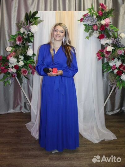 Ведущая-вокалистка, выездная регистрация+арка