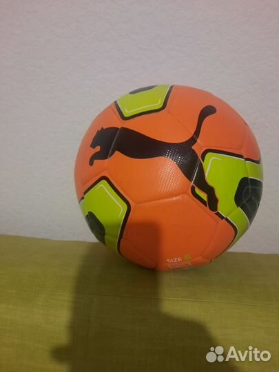 Футбольный мяч puma