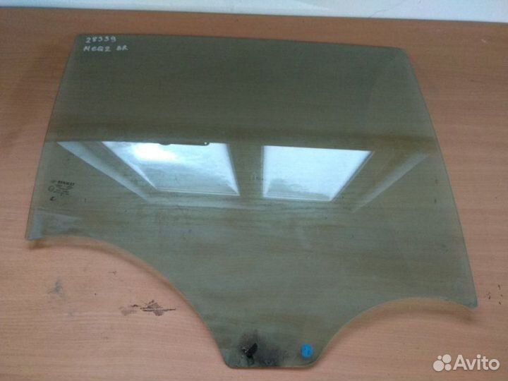 Стекло двери задней правой Renault Megane 2