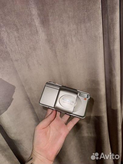 Фотоаппарат olympus superzoom 70G плёночный