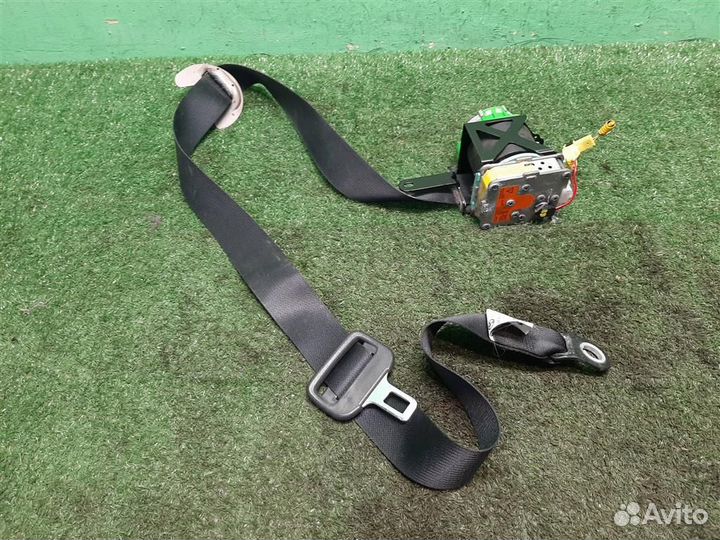 Ремень безопасности передний правый Toyota Verso