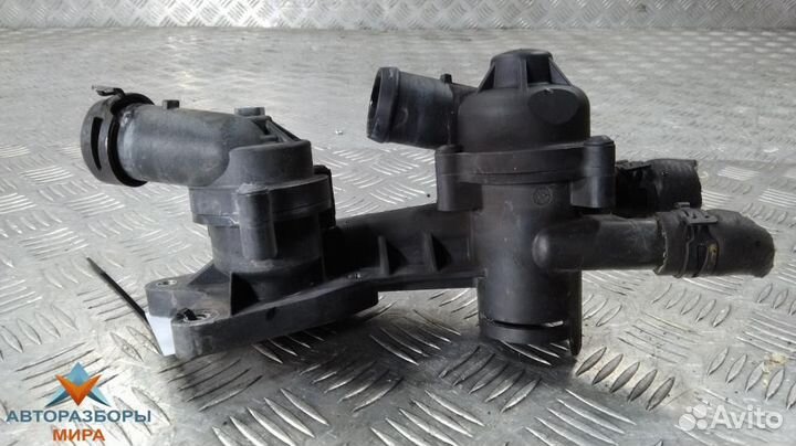 Корпус термостата Volkswagen Golf 5 2009