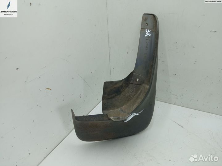 Брызговик задний правый CB075187 на Mazda Premacy