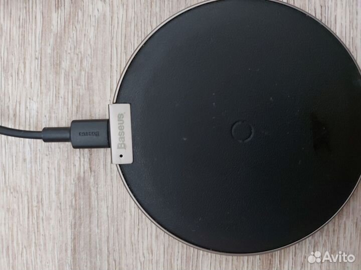 Беспроводная зарядка Baseus для iPhonе
