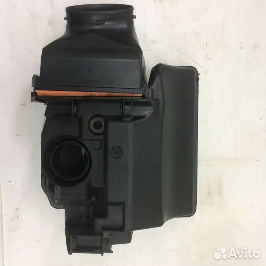 Корпус воздушного фильтра Рено Логан new 2015г