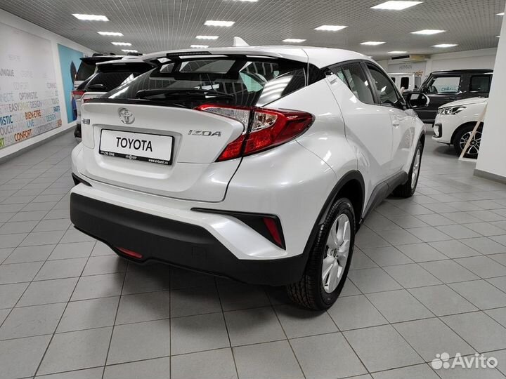 Toyota Izoa 2.0 CVT, 2023