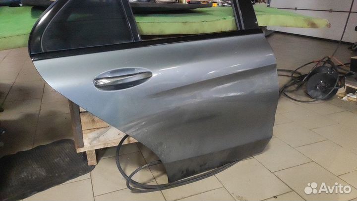 Дверь задняя правая Mercedes c w205