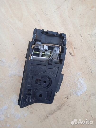 Ручка двери внутренняя передняя правая Kia Rio 3