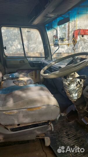 Hino 500 (Ranger), 1990