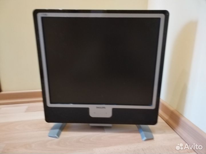 Монитор Philips 170 X5 + клавиатура