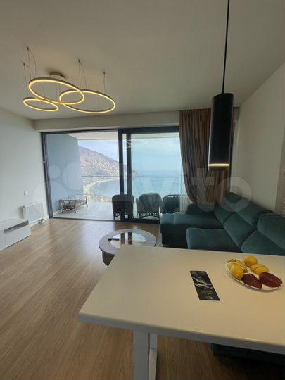 2-к. квартира, 55 м², 8/12 эт.